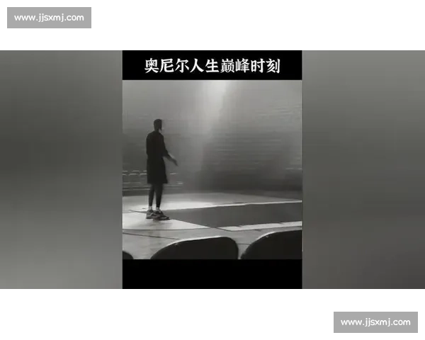 泰森vs巨人世纪对决揭开力量与勇气的终极碰撞之夜拳台传奇巅峰时刻