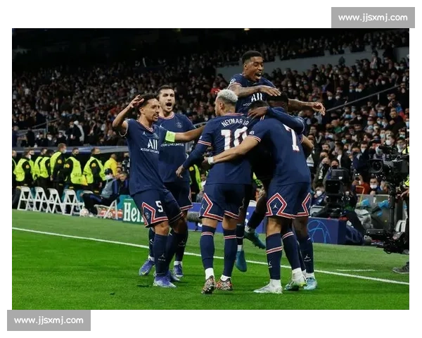 世纪对决再燃激情皇家马德里与巴萨罗那巅峰之战足球荣耀与宿命碰撞 世纪对决再燃激情皇家马德里与巴萨罗那巅峰之战足球荣耀与宿命碰撞